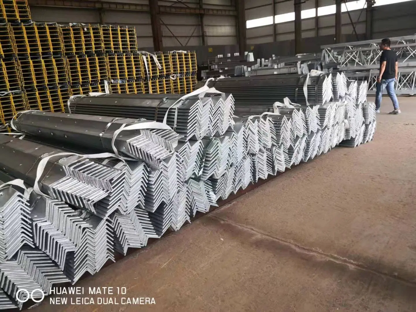 Galvanized Power Tower Transmission Tower Steel Crossarm