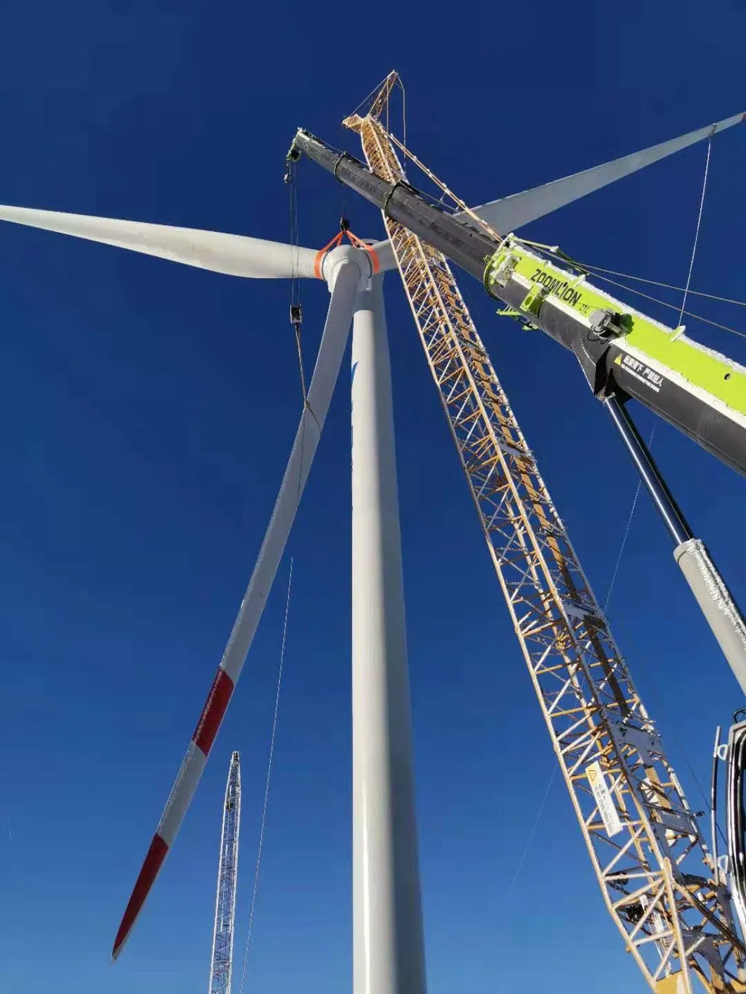 Wind Turbine Generator Sinovel Brand at Sea Install on Land or at Sea Equipment Tower